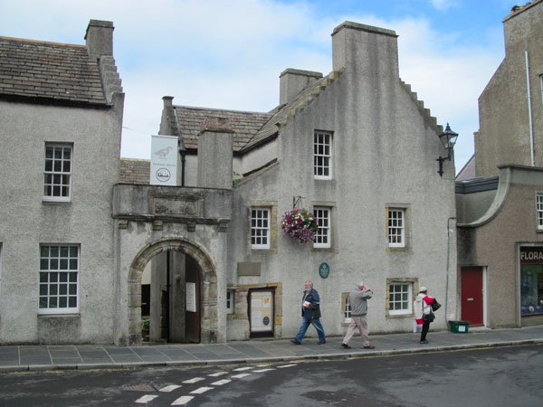 Tankerness_house_front